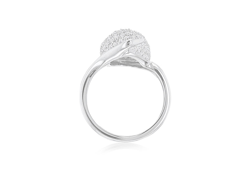 18ct White Gold 0.86ct Diamond Teardrop Shoulder Ring