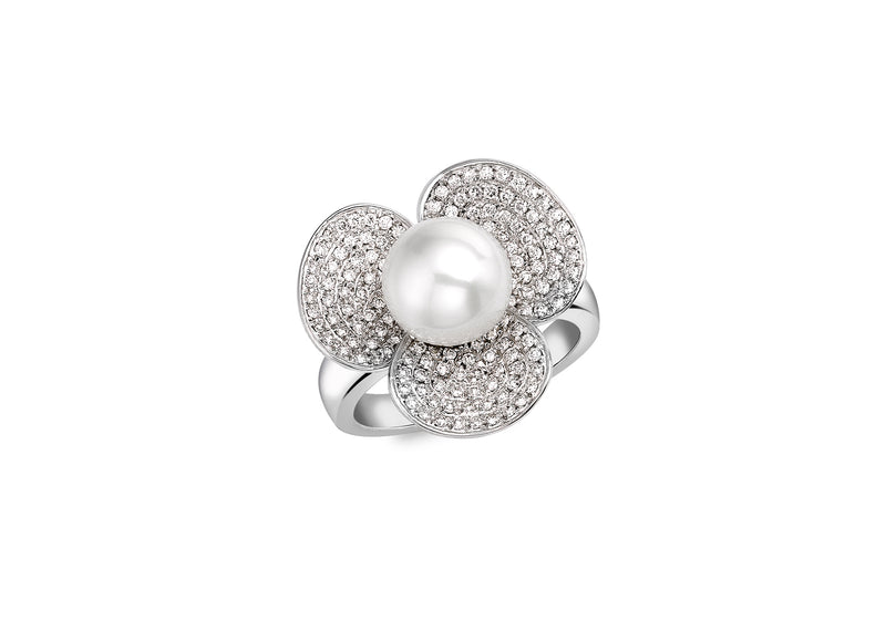 18ct White Gold 0.75t Diamond and Pearl Flower Ring